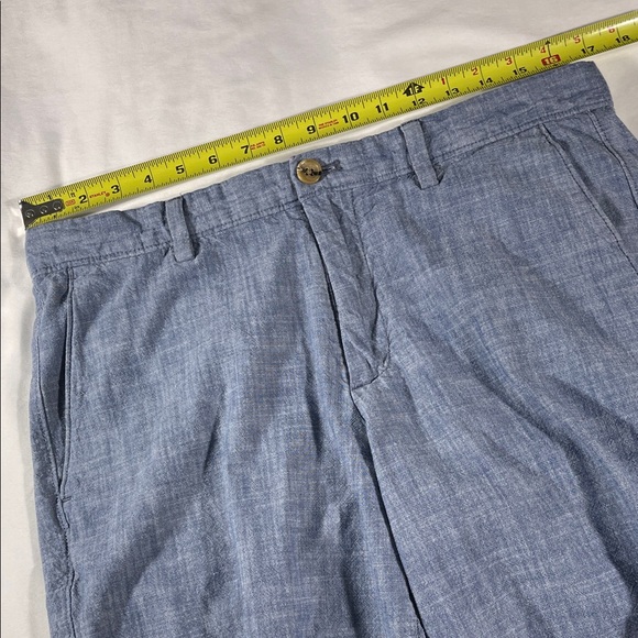 Banana Republic mens blue Chambray flat front 8.5" Bermuda shorts - size 33 - Picture 10 of 10
